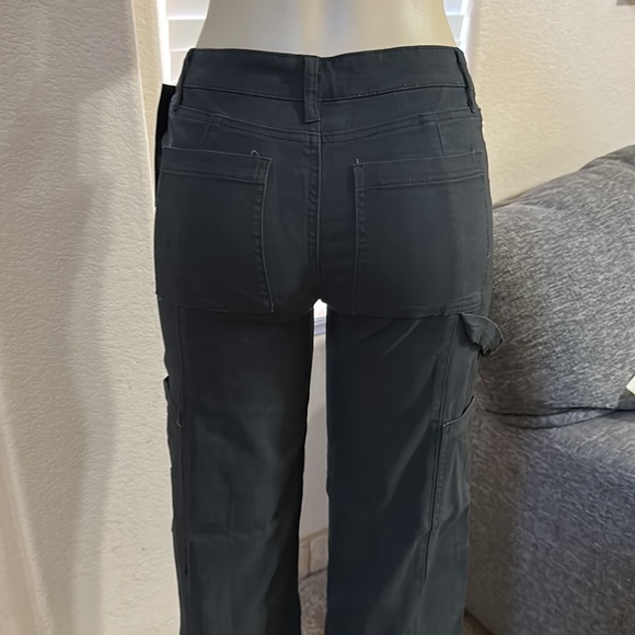 Jeans 🖤 - Picture 7 of 9